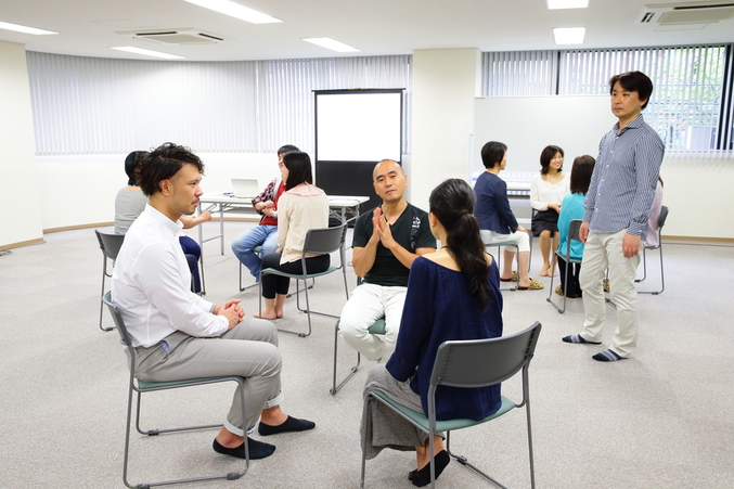 岩渕さん授業全体風景のサムネイル画像